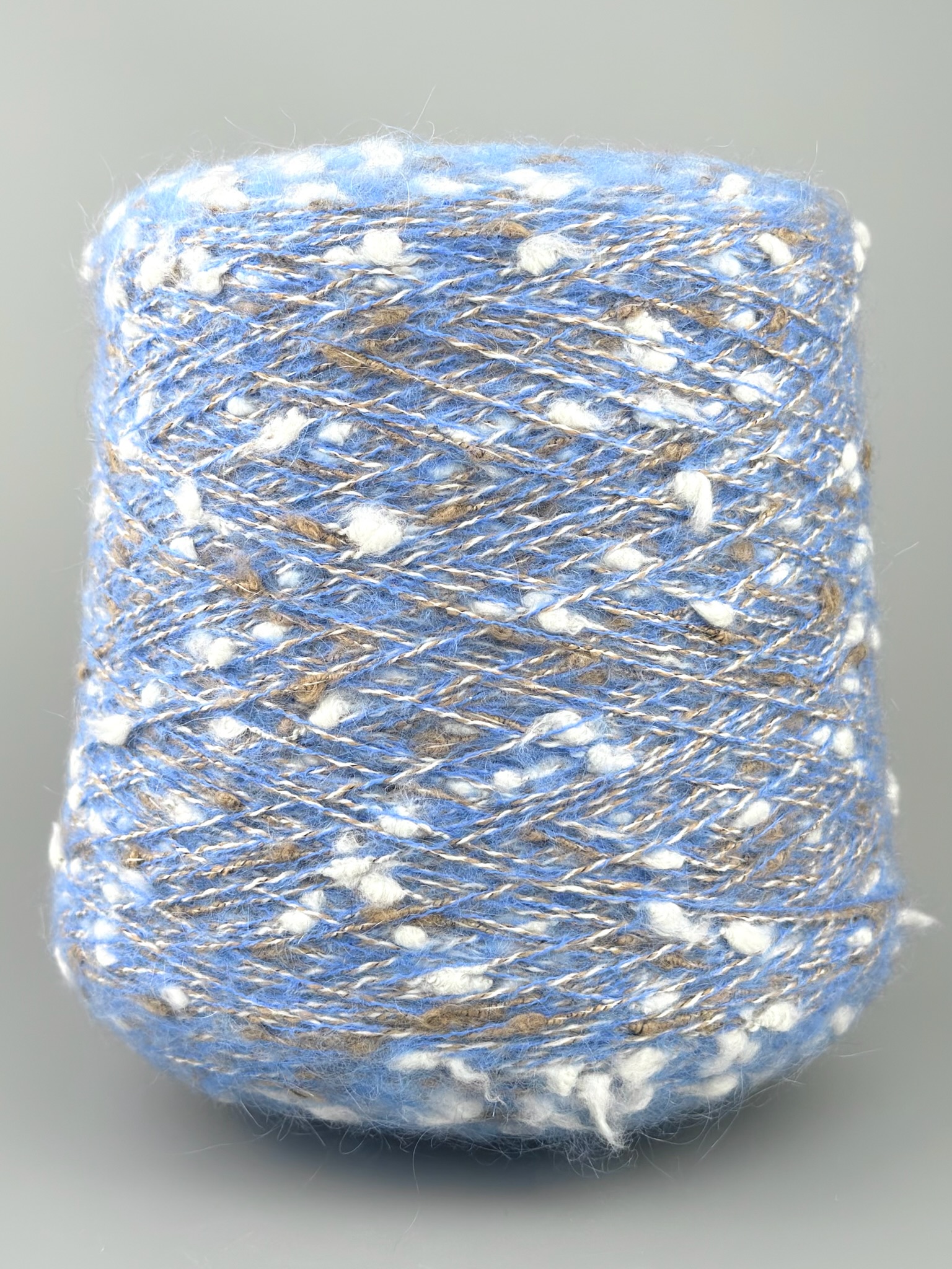 New Mill Fuego Nm 2500 – Fantasiegarn Bouclé mit Kaschmir, Wolle und Kid Mohair col. Himmelblau foto 2